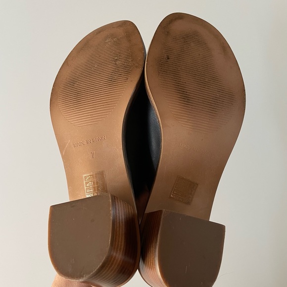 Intentionally Blank Deb Sandal - Picture 4 of 9